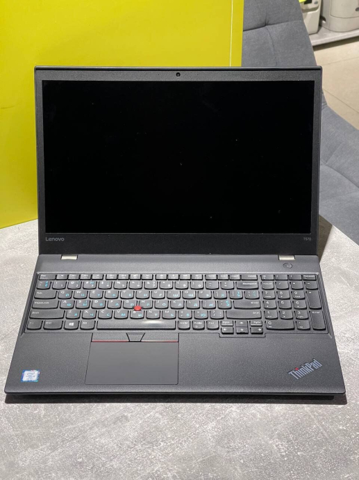 Ультрабук Lenovo ThinkPad T570 / 15.6&quot; (1920x1080) IPS / Intel Core i5-7200U (2 (4) ядра по 2.5 - 3.1 GHz) / 8 GB DDR4 / 240 GB SSD / Intel HD Graphics 620 / WebCam - 2