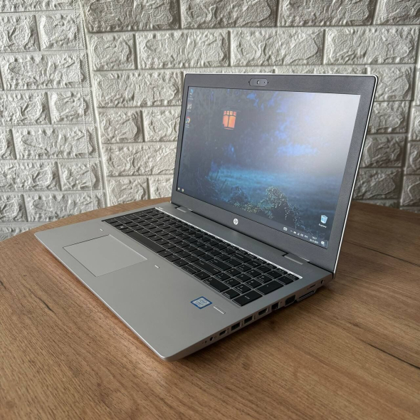 Ноутбук HP ProBook 650 G4 / 15.6&quot; (1366x768) TN / Intel Core i7-8550U (4 (8) ядра по 1.8 - 4.0 GHz) / 8 GB DDR4 / 120 GB SSD + 500 GB HDD / Intel UHD Graphics 620 / WebCam - 5