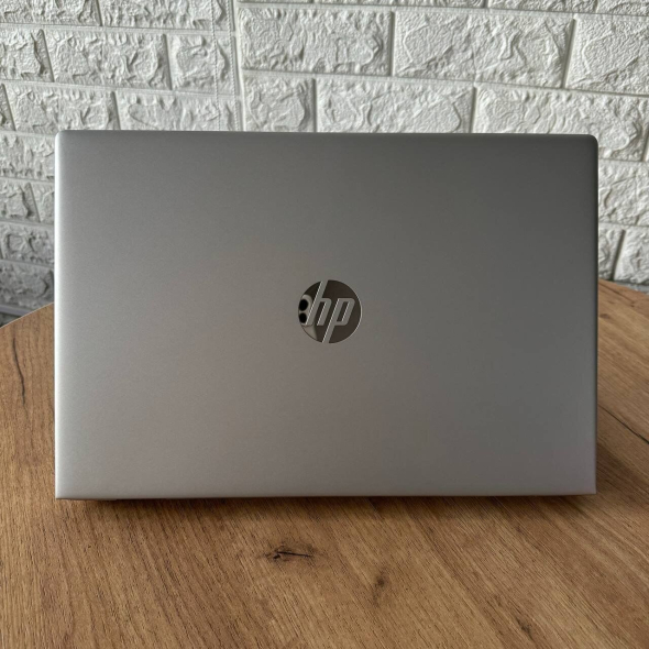 Ноутбук HP ProBook 650 G4 / 15.6&quot; (1366x768) TN / Intel Core i7-8550U (4 (8) ядра по 1.8 - 4.0 GHz) / 8 GB DDR4 / 120 GB SSD + 500 GB HDD / Intel UHD Graphics 620 / WebCam - 3