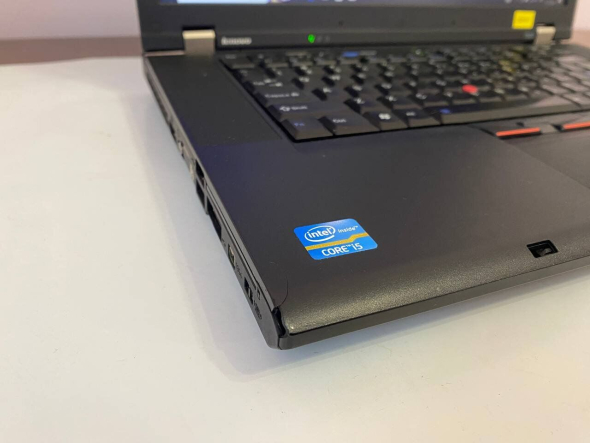 Ноутбук Б-класс Lenovo ThinkPad T520 / 15.6&quot; (1366x768) TN / Intel Core i5-2410M (2 (4) ядра по 2.3 - 2.9 GHz) / 4 GB DDR3 / 120 GB SSD / Intel HD Graphics 3000 / WebCam / DisplayPort - 8