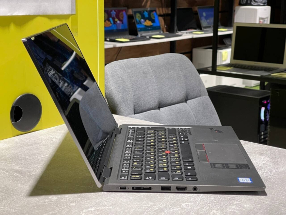 Ноутбук-трансформер Lenovo ThinkPad X13 Yoga G1 / 13.3&quot; (1920x1080) IPS Touch / Intel Core i7-10510U (4 (8) ядра по 1.8 - 4.9 GHz) / 8 GB DDR4 / 240 GB SSD / Intel UHD Graphics / WebCam / 3G - 3