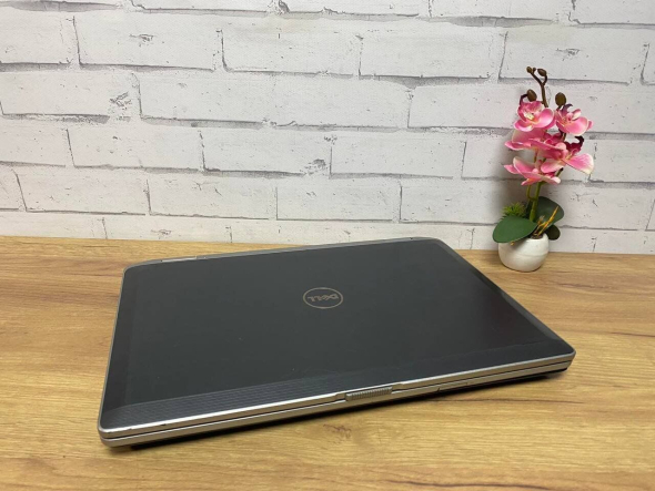 Ноутбук Dell Latitude E6520 / 15.6&quot; (1600x900) TN / Intel Core i5-2520M (2 (4) ядра по 2.5 - 3.2 GHz) / 8 GB DDR3 / 128 GB SSD / nVidia NVS 4200M, 1 GB DDR3, 64-bit / WebCam / DVD-RW - 5