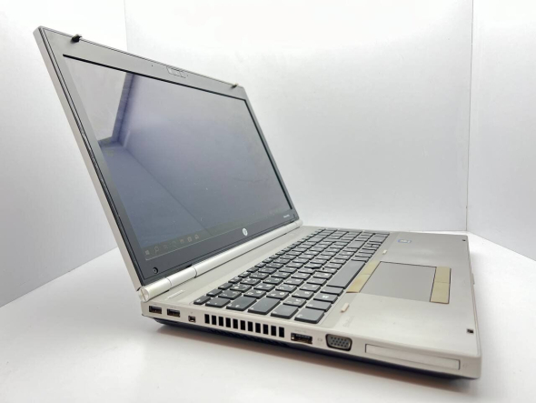 Ноутбук Б класс HP EliteBook 8570p / 15.6&quot; (1366x768) TN / Intel Core I7-2740QM (4 (8) ядра по 2.3 GHz) / 8 GB DDR3 / 120 GB SSD + 1000 GB HDD / Intel HD Graphics 3000 / WebCam - 3