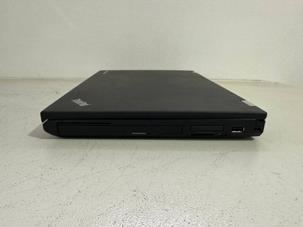 Ноутбук Lenovo ThinkPad T430 / 14&quot; (1600x900) TN / Intel Core i7-3520M (2 (4) ядра по 2.9 - 3.6 GHz) / 16 GB DDR3 / 240 GB SSD / Intel HD Graphics 4000 / VGA - 4