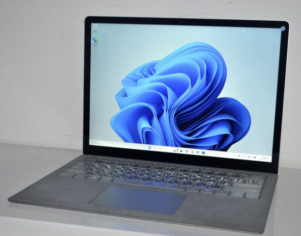 Ультрабук Microsoft Surface Laptop 1769 / 13.5&quot; (2256x1504) IPS Touch / Intel Core i5-7300U (2 (4) ядра по 2.6 - 3.5 GHz) / 8 GB DDR3 / 128 GB SSD / Intel UHD Graphics 620 / WebCam / Windows 11 Pro - 5