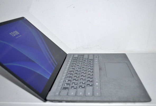 Ультрабук Microsoft Surface Laptop 1769 / 13.5&quot; (2256x1504) IPS Touch / Intel Core i5-7300U (2 (4) ядра по 2.6 - 3.5 GHz) / 8 GB DDR3 / 128 GB SSD / Intel UHD Graphics 620 / WebCam / Windows 11 Pro - 14