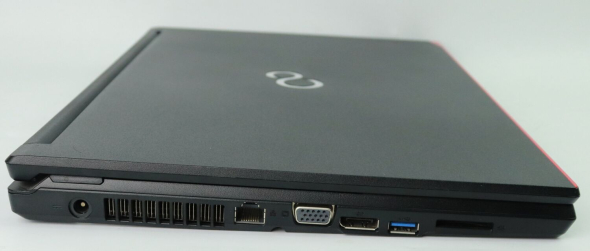 Ноутбук Fujitsu LifeBook E556 / 15.6&quot; (1366x768) TN / Intel Core i5-6200U (2 (4) ядра по 2.3 - 2.8 GHz) / 8 GB DDR4 / 256 GB SSD / Intel HD Graphics 520 / WebCam - 3