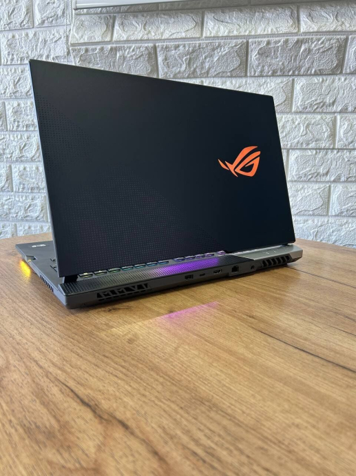 Игровой ноутбук Asus ROG Strix Scar 17 G733QSA / 17.3” (2560x1440) IPS / AMD Ryzen 9 5900HX (8 (16) ядер по 3.3 - 4.6 GHz) / 16 GB DDR4 / 512 GB SSD / nVidia GeForce RTX 3080, 16 GB GDDR6, 256-bit - 7