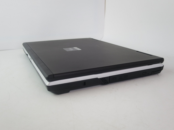Ноутбук 15.4&quot; Fujitsu-Siemens LifeBook E8410 Intel Core 2 Duo T7500 4Gb RAM 160Gb HDD - 3