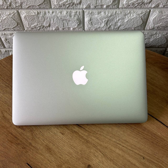 Ультрабук Б-класс Apple MacBook Air 13 A1466 2017 / 13.3&quot; (1440x900) IPS / Intel Core i5-5350U (2 (4) ядра по 1.8 - 2.9 GHz) / 8 GB DDR4 / 120 GB SSD / Intel HD Graphics 6000 / WebCam / macOS - 3