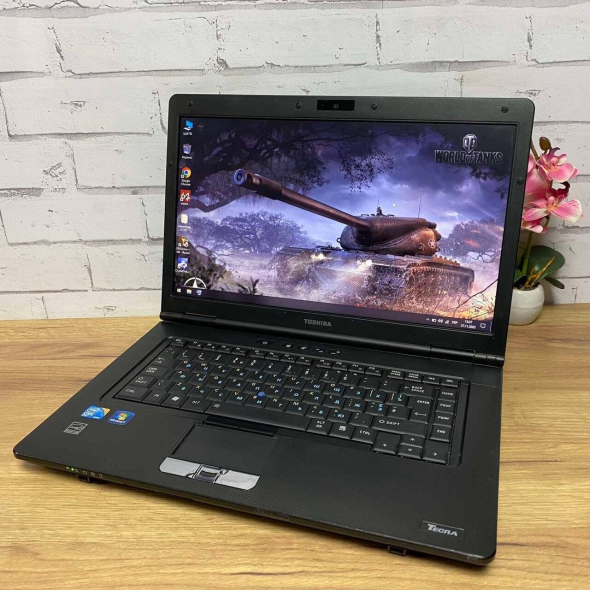 Ноутбук Toshiba Tecra A11 / 15.6&quot; (1366x768) TN / Intel Core i5-560M (2 (4) ядра по 2.66 - 3.2 GHz) / 8 GB DDR3 / 500 GB HDD / Intel HD Graphics / WebCam / VGA - 4