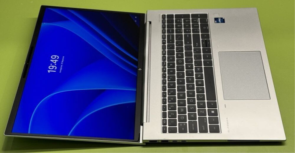 Ноутбук HP EliteBook 860 G9 / 16&quot; (1920x1200) IPS / Intel Core i5-1250P (12 (16) ядер по 3.3 - 4.4 GHz) / 16 GB DDR4 / 256 GB SSD M.2 / Intel Iris Xe Graphics / WebCam / HDMI - 3