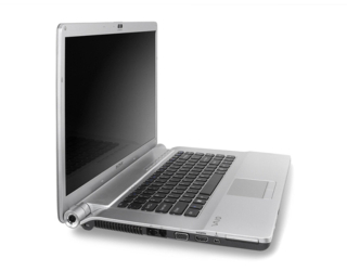 БУ Ноутбук Sony Vaio PCG-3B1L / 16.4&quot; (1600x900) TN / Intel Core 2 Duo P8600 (2 ядра по 2.4 GHz) / 4 GB DDR2 / 500 GB HDD / Intel GMA 4500 MHD / WebCam / Win 7 + Сумка из Европы