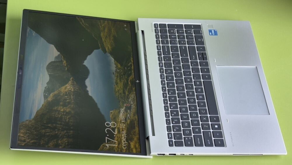 Ультрабук HP EliteBook 860 G10 / 16&quot; (1920x1200) IPS / Intel Core i5-1345U (10 (12) ядер по 3.5 - 4.7 GHz) / 16 GB DDR5 / 512 GB SSD / Intel Iris Xe Graphics / WebCam / Fingerprint - 4