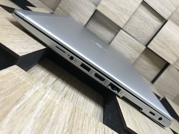 Ультрабук Б-класс HP EliteBook 840 G6 / 14&quot; (1920x1080) IPS Touch / Intel Core i7-8665U (4 (8) ядра по 1.9 - 4.8 GHz) / 8 GB DDR4 / 256 GB SSD M.2 / Intel UHD Graphics 620 / WebCam / Fingerprint / HDMI - 6