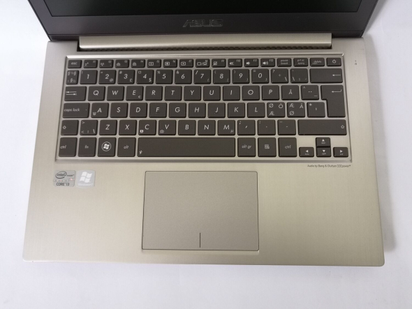 Ультрабук Б-класс Asus ZenBook UX32A / 13.3&quot; (1366x768) TN / Intel Core i3-2367M (2 (4) ядра по 1.4 GHz) / 6 GB DDR3 / 128 GB SSD / Intel HD Graphics 3000 / WebCam / HDMI - 3