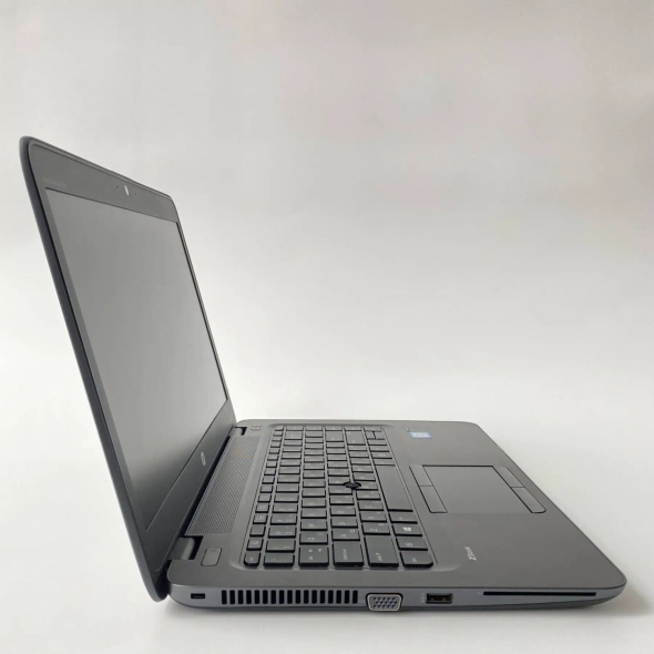 Ноутбук HP ZBook 14U G4 / 14&quot; (1920x1080) TN / Intel Core i5-7200U (2 (4) ядра по 2.5 - 3.1 GHz) / 16 GB DDR4 / 128 GB SSD + 500 Gb HDD / AMD FirePro W4190M, 2 GB GDDR5, 128-bit / WebCam + бездротова мишка - 4