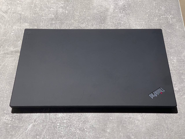 Ноутбук Lenovo ThinkPad T580 / 15.6&quot; (1920x1080) IPS / Intel Core i5-8250U (4 (8) ядра по 1.6 - 3.4 GHz) / 8 GB DDR4 / 240 GB SSD / Intel UHD Graphics 620 / WebCam - 5