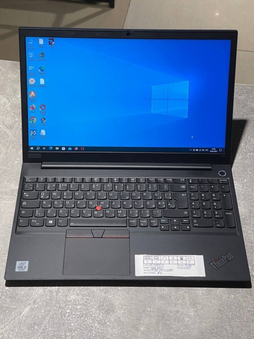 Ноутбук Lenovo ThinkPad E15/ 15.6 &quot; (1920x1080) IPS / Intel Core i5-10210u (4 (8) ядра по 1.6 - 4.2 GHz) / 16 GB DDR4 / 240 GB SSD / Intel UHD Graphics / WebCam - 2