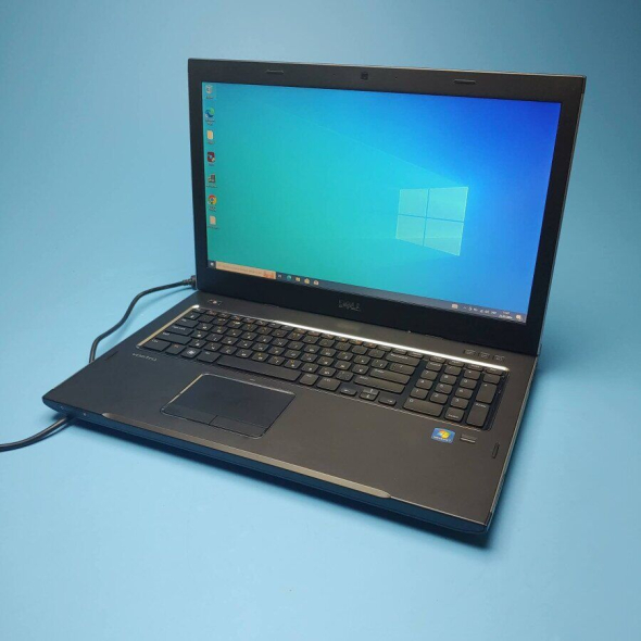 Ноутбук Dell Vostro 3750 / 17.3&quot; (1600x900) TN / Intel Core i5-2430M (2 (4) ядра по 2.4 - 3.0 GHz) / 8 GB DDR3 / 240 GB SSD / Intel HD Graphics 3000 / WebCam / DVD-ROM / Win 10 Pro - 2