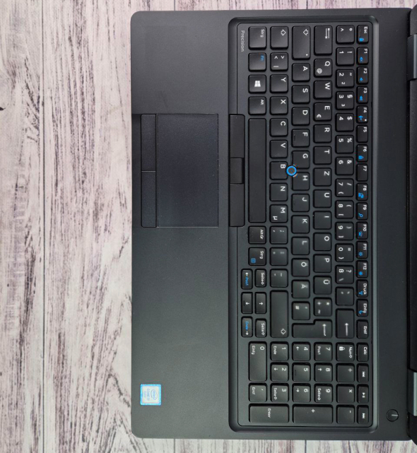 Ноутбук 15.6" Dell Precision 3520 Intel Core i7-6820HQ 8Gb RAM 180Gb SSD FullHD IPS + Nvidia Quadro M620 - 6