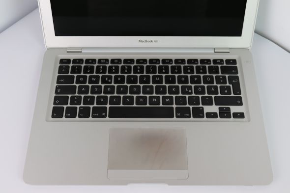 Apple MacBook Air 13“ A1304 - 3