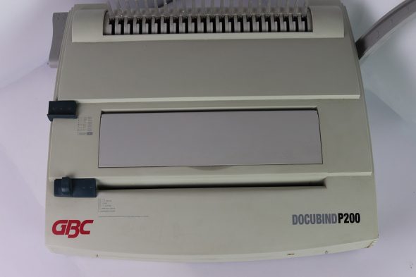 GBC Docubind P200 - 2
