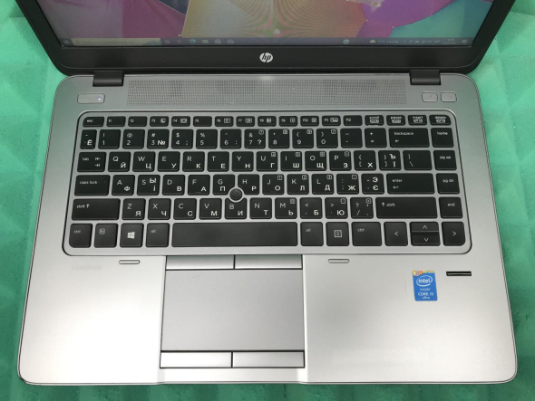 Ультрабук Б-клас HP EliteBook 840 G2 / 14&quot; (1600x900) TN / Intel Core i5 - 5300U (2 (4) ядра по 2.3-2.9 GHz) / 8 GB DDR3 / 240 GB SSD / Intel HD Graphics 5500 / WebCam / Fingerprint / DisplayPort - 4