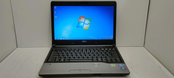 Ноутбук Б-класс Fujitsu LifeBook S762 / 13.3&quot; (1366x768) TN / Intel Core i5-3320M (2 (4) ядра по 2.6 - 3.3 GHz) / 4 GB DDR3 / 320 GB HDD / Intel HD Graphics 4000 / WebCam - 2