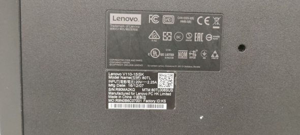Ноутбук Lenovo V110-15ISK / 15.6&quot; (1366x768) TN / Intel Core i3-6100U (2 (4) ядра по 2.3 GHz) / 4 GB DDR4 / 500 Gb HDD / Intel HD Graphics 520 / WebCam - 8