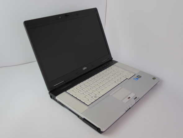 Ноутбук 15.6&quot; Fujitsu Celsius H700 Intel Core i7-640M 4Gb RAM 320Gb HDD + NVIDIA Quadro FX - 2