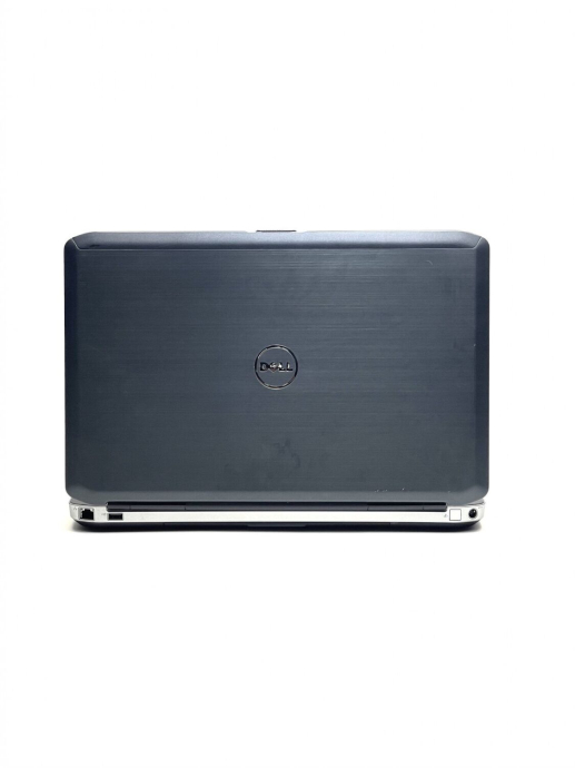Ноутбук А-клас Dell Latitude E5530 / 15.6&quot; (1366x768) TN / Intel Core i5 - 3230M (2 (4) ядра по 2.6-3.2 GHz) / 8 GB DDR3 / 240 GB SSD / Intel HD Graphics 4000 / WebCam / DVD-RW - 3