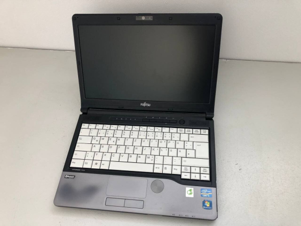 Ноутбук Б-класс Fujitsu Lifebook S762 / 13.3&quot; (1366x768) TN / Intel Core i5-3320M (2 (4) ядра по 2.6 - 3.3 GHz) / 4 GB DDR3 / 500 GB HDD / Intel HD Graphics 4000 / WebCam / DVD-ROM - 2