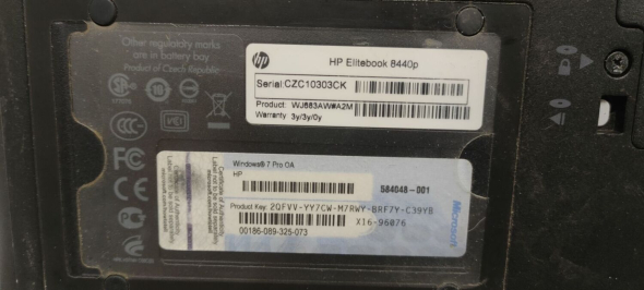 Ноутбук HP EliteBook 8440p / 14&quot; (1600x900) TN / Intel Core i5-520M (2 (4) ядра по 2.4 - 2.93 GHz) / 4 GB DDR3 / 500 Gb HDD / nVidia NVS 3100M, 512 MB GDDR3, 64-bit / WebCam / DVD-RW - 9