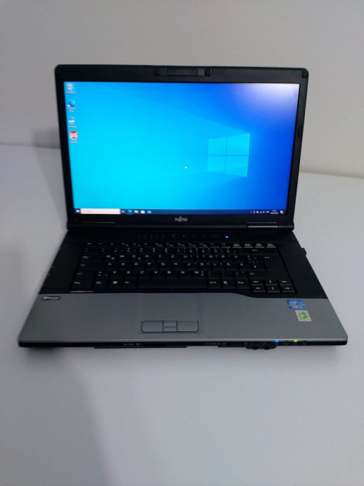Ноутбук Fujitsu LifeBook E752 / 15.6&quot; (1366x768) TN / Intel Core i5-3210M (2 (4) ядра по 2.5 - 3.1 GHz) / 8 GB DDR3 / 240 GB SSD NEW / Intel HD Graphics 4000 / DVD-ROM + бездротова миша в подарунок - 2