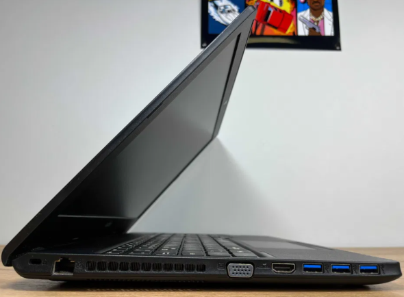 Ноутбук Fujitsu LifeBook A357 / 15.6&quot; (1920х1080) TN / Intel Core i5-7200U (2 (4) ядра по 2.5 - 3.1 GHz) / 16 GB DDR4 / 256 GB SSD / WebCam / Windows 10 PRO Lic - 6