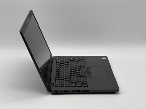 Игровой ноутбук Dell Latitude 5401 / 14&quot; (1920x1080) IPS Touch / Intel Core i5-9400H (4 (8) ядра по 2.5 - 4.3 GHz) / 16 GB DDR4 / 256 GB SSD / nVidia GeForce MX150, 2 GB GDDR5, 64-bit / WebCam - 3
