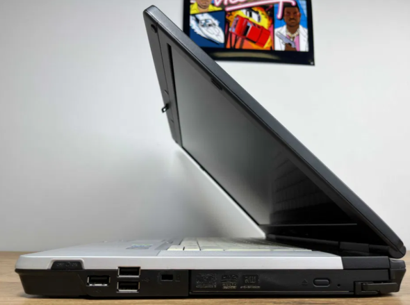 Ноутбук Fujitsu LifeBook E780 / 15.6&quot; (1366x768) TN / Intel Core i5-520M (2 (4) ядра по 2.4 - 2.93 GHz) / 8 GB DDR3 / 128 GB SSD / Intel HD Graphics / WebCam / DVD-ROM / Win 10 Pro - 5