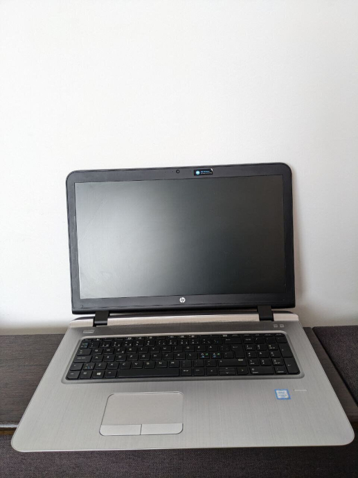 Ігровий ноутбук Б-клас HP ProBook 470 G3 / 17.3&quot; (1600x900) TN / Intel Core i3-6100U (2 (4) ядра по 2.3 GHz) / 8 GB DDR4 / 120 GB SSD / AMD Radeon R7 M340, 1 GB GDDR3, 64-bit / WebCam - 2