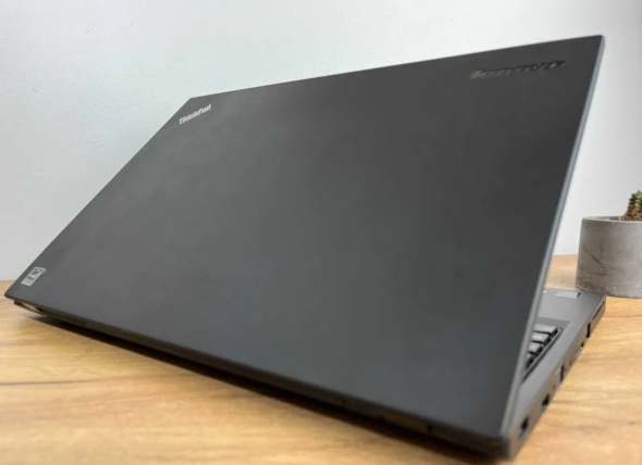 Ноутбук Lenovo ThinkPad T550 / 14&quot; (1920x1080) IPS / Intel Core i5-5300U (2 (4) ядра по 2.3 - 2.9 GHz) / 8 GB DDR3 / 128 GB SSD / Intel HD Graphics 5500 / WebCam / Fingerprint / Windows 10 PRO Lic - 4