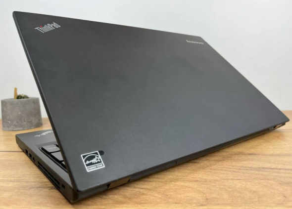 Ноутбук Lenovo ThinkPad T550 / 14&quot; (1920x1080) IPS / Intel Core i5-5300U (2 (4) ядра по 2.3 - 2.9 GHz) / 8 GB DDR3 / 128 GB SSD / Intel HD Graphics 5500 / WebCam / Fingerprint / Windows 10 PRO Lic - 5
