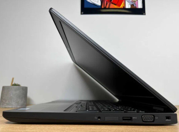 Ноутбук Dell Latitude 5590 / 15.6&quot; (1366x768) TN / Intel Core i5-8250U (4 (8) ядра по 1.6 - 3.4 GHz) / 16 GB DDR4 / 512 GB SSD / Intel UHD Graphics 620 / WebCam / Win 11 - 5