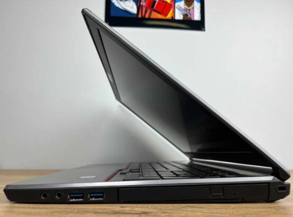 Ноутбук Fujitsu LifeBook E756 / 15.6 &quot; (1920x1080) IPS / Intel Core i5-6300U (2 (4) ядра по 2.4 - 3.0 GHz) / 16 GB DDR4 / 512 GB SSD / Intel HD Graphics 520 / WebCam / Win 10 Pro - 5
