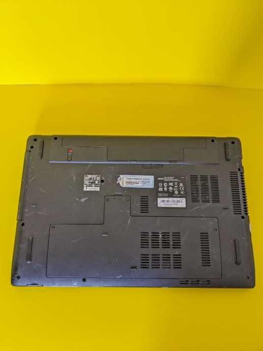 Ноутбук Б-клас Acer Aspire 7741G / 17.3&quot; (1600x900) TN LED / Intel Core i3-370M (2 (4) ядра по 2.4 GHz) / 8 GB DDR3 / 512 GB SSD NEW / ATI Mobility Radeon HD 5470, 512 MB GDDR3, 64-bit / WebCam / HDMI - 15