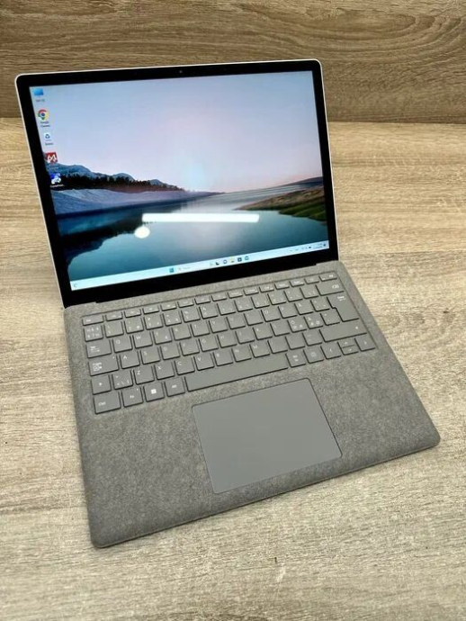 Новый ультрабук Microsoft Surface Laptop 5 / 13.5&quot; (2256x1504) IPS Touch / Intel Core i5-1245U (10 (12) ядер по 3.3 - 4.4 GHz) / 8 GB DDR5 / 256 GB SSD M.2 / Intel Iris Xe Graphics / WebCam / Windows 11 Pro - 2