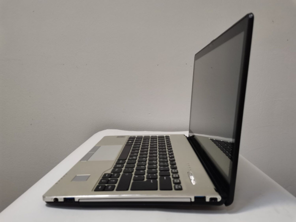Ноутбук Fujitsu-Siemens LifeBook S935 / 13.3&quot; (1920x1080) IPS touch / Intel Core i5-5300U (2( 4) ядра 2.3 - 2.9 GHz) / 8 GB DDR3 / 256 GB SSD - 6