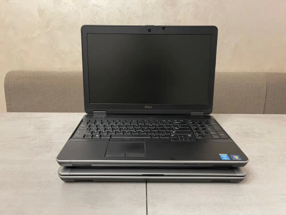 Ноутбук Dell Latitude E6540 / 15.6&quot; (1366x768) TN / Intel Core i5-4310M (2 (4) ядра по 2.7 - 3.4 GHz) / 8 GB DDR3 / 256 GB SSD / Intel HD Graphics 4600 / WebCam / DVD-RW / HDMI - 5