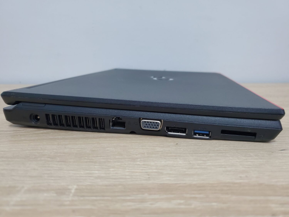 Ноутбук Fujitsu LifeBook E546 / 14&quot; (1920x1080) IPS / Intel Core i5-6200U (2 (4) ядра по 2.3 - 2.8 GHz) / 8 GB DDR4 / 240 GB SSD / Intel HD Graphics 520 / WebCam / Win 10 + USB-мышь Frime FM001 NEW - 4