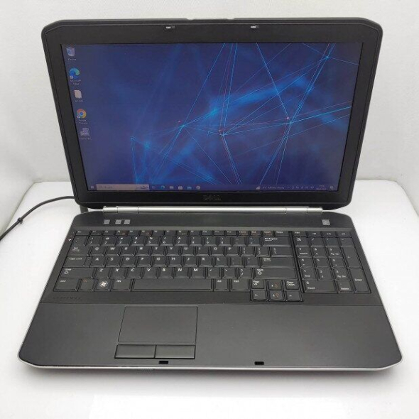 Ноутбук Dell Latitude E5520 / 15.6&quot; (1366x768) TN / Intel Core i3-2330M (2 (4) ядра по 2.2 GHz) / 4 GB DDR3 / 180 GB SSD / Intel HD Graphics 3000 / DVD-ROM / Win 10 Pro - 2