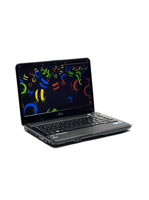 Ноутбук A-класс Fujitsu LifeBook LH532 / 14&quot; (1366x768) TN / Intel Core i3-2370M (2 (4) ядра по 2.4 GHz) / 4 GB DDR3 / 120 GB SSD / nVidia GeForce GT 620M, 2 GB GDDR3, 128-bit / WebCam / DVD-ROM / Win 10 Pro - 4